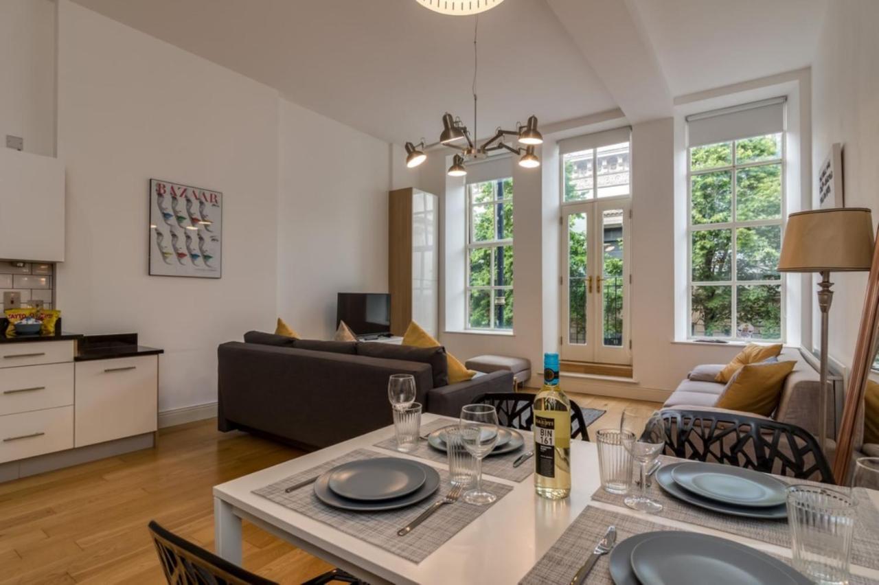 Central Belfast Apartments Fitzrovia Bagian luar foto