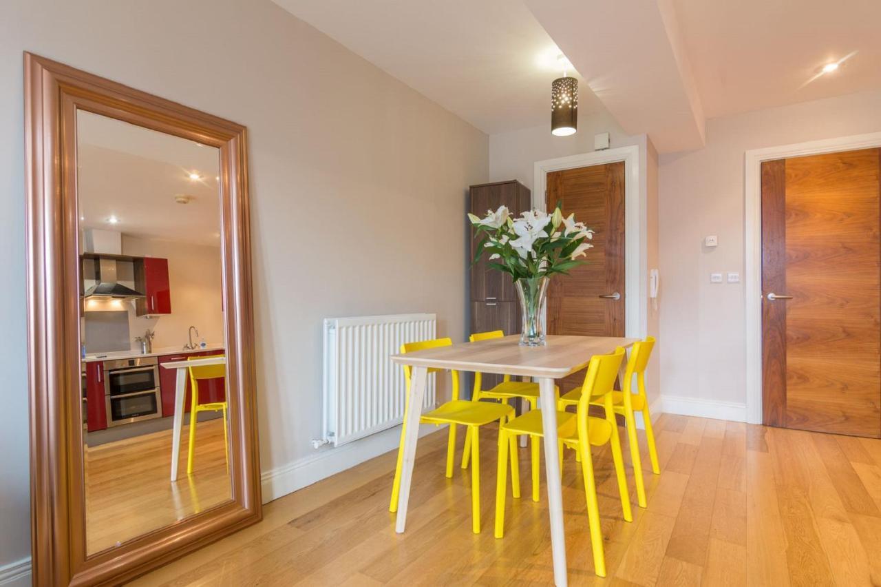 Central Belfast Apartments Fitzrovia Bagian luar foto