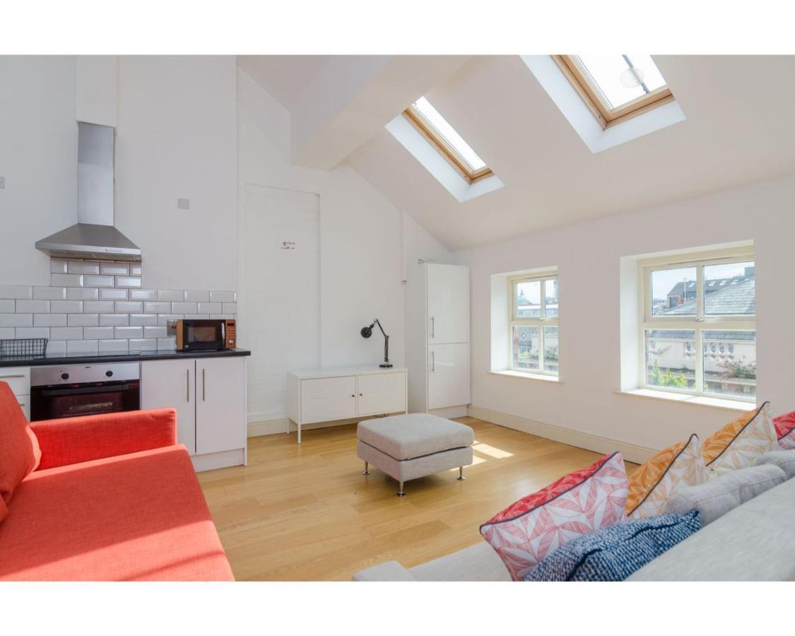 Central Belfast Apartments Fitzrovia Bagian luar foto